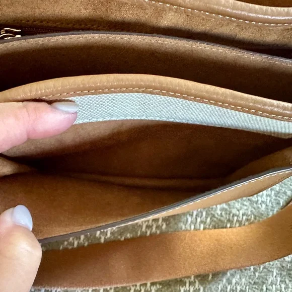 Coach Tan and Cream Crossbody Bag - Picture 9 of 13